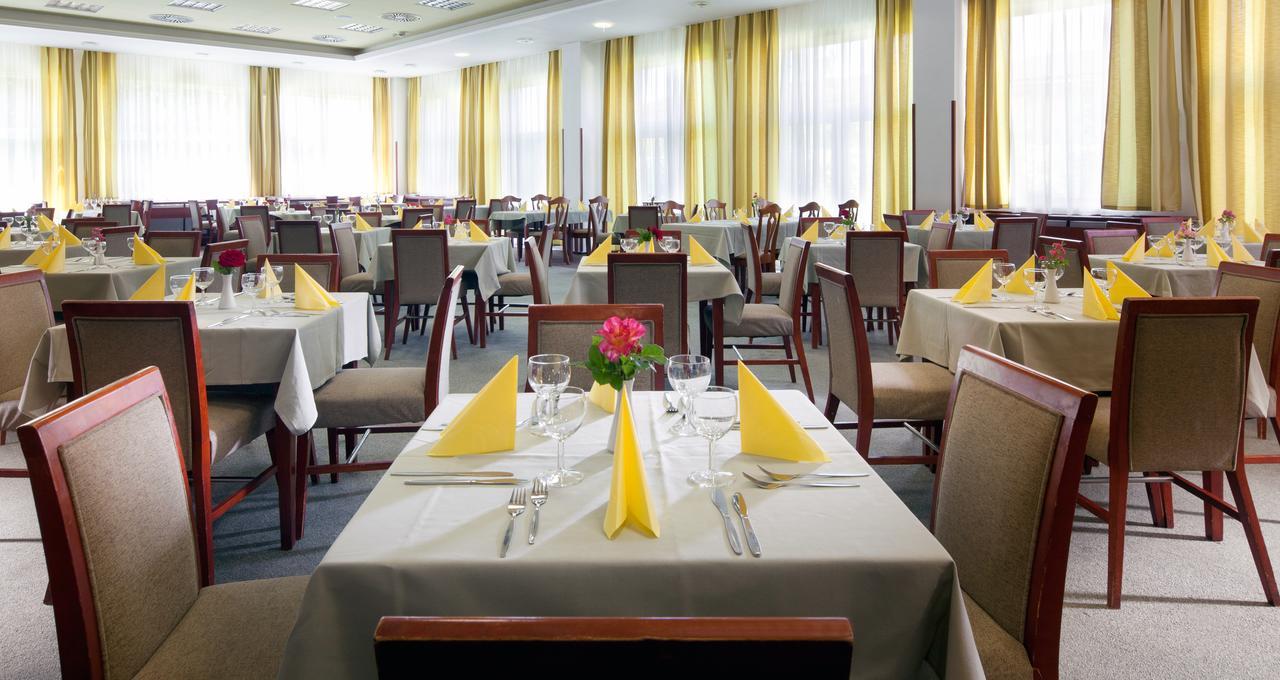Lipno Wellness - Frymburk Hotel Private Family Room Exterior foto